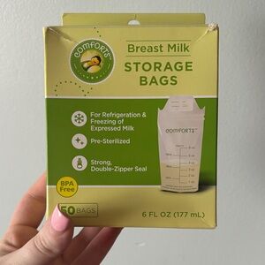 Comforts Breast Milk Storage Bags (28 bags)